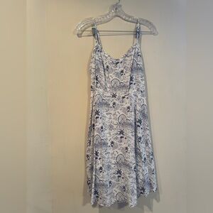 Women’s blue and White Printed Dress